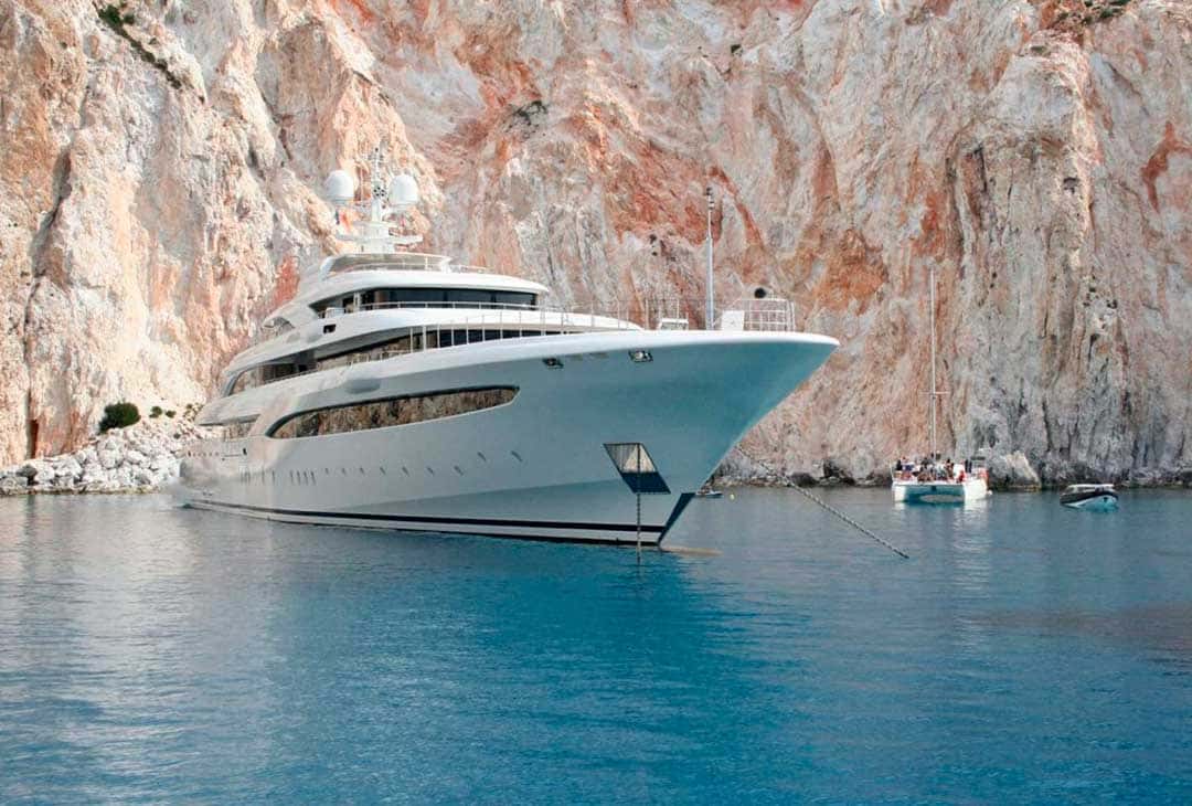 Yacht engineer documenting refit repairs with YachtSnags